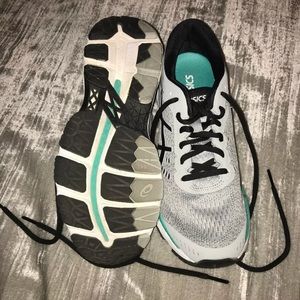 Women’s ASICS running shoe size 8.5. Worn ONCE